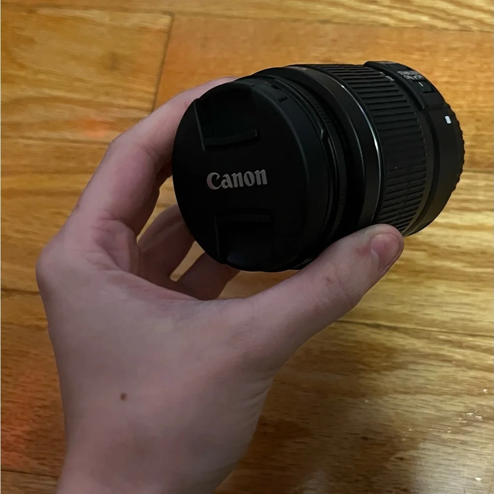 Canon EOS Rebel T7